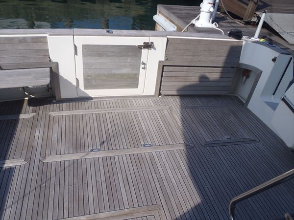 クルーザー内装3